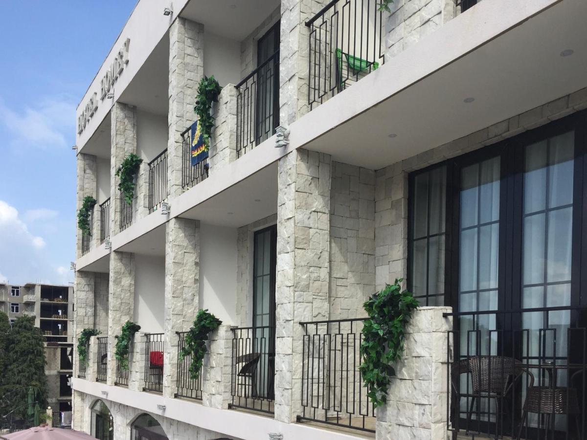 Hotel Homey Kobuleti Ngoại thất bức ảnh