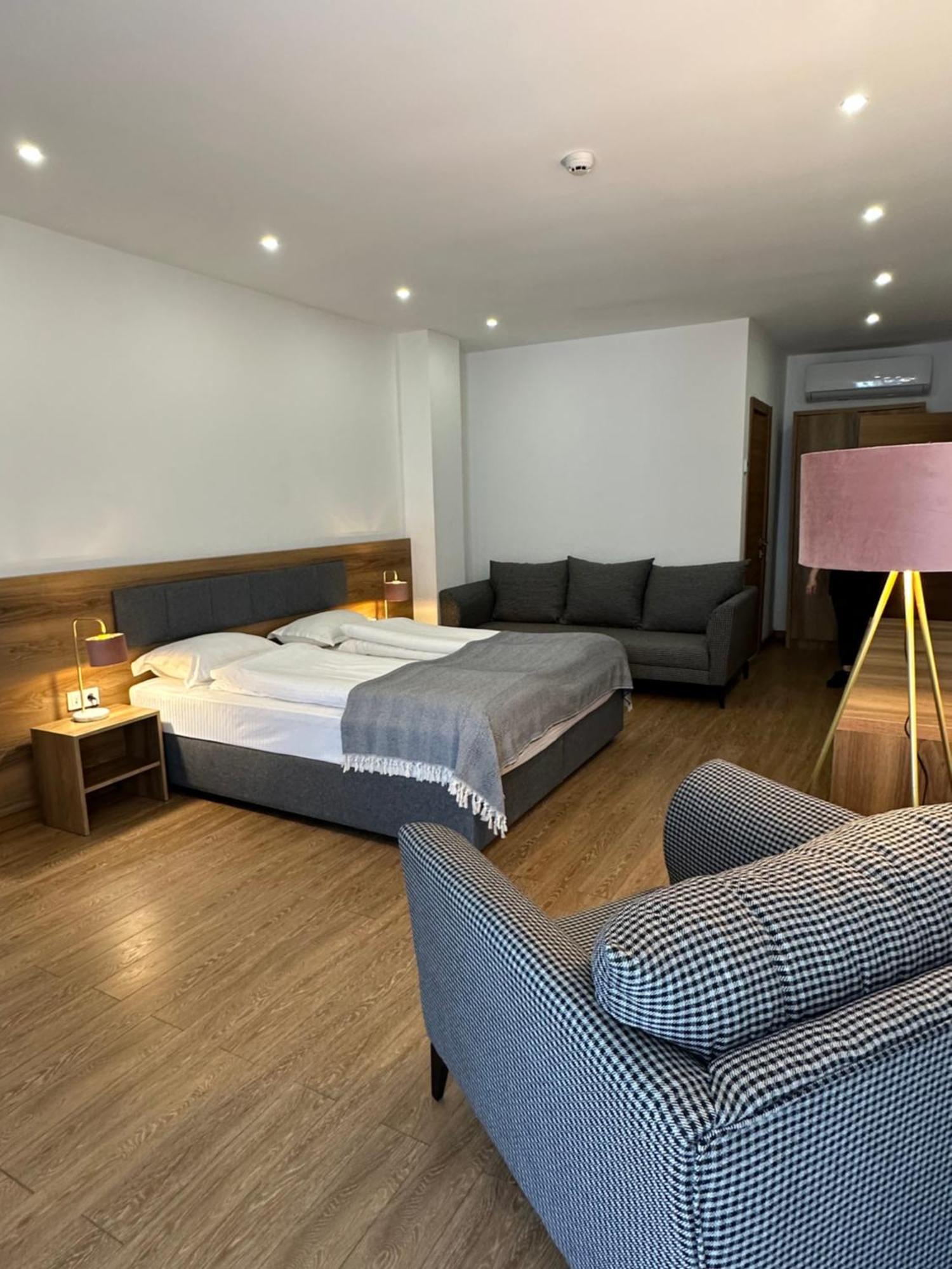 Hotel Homey Kobuleti Ngoại thất bức ảnh